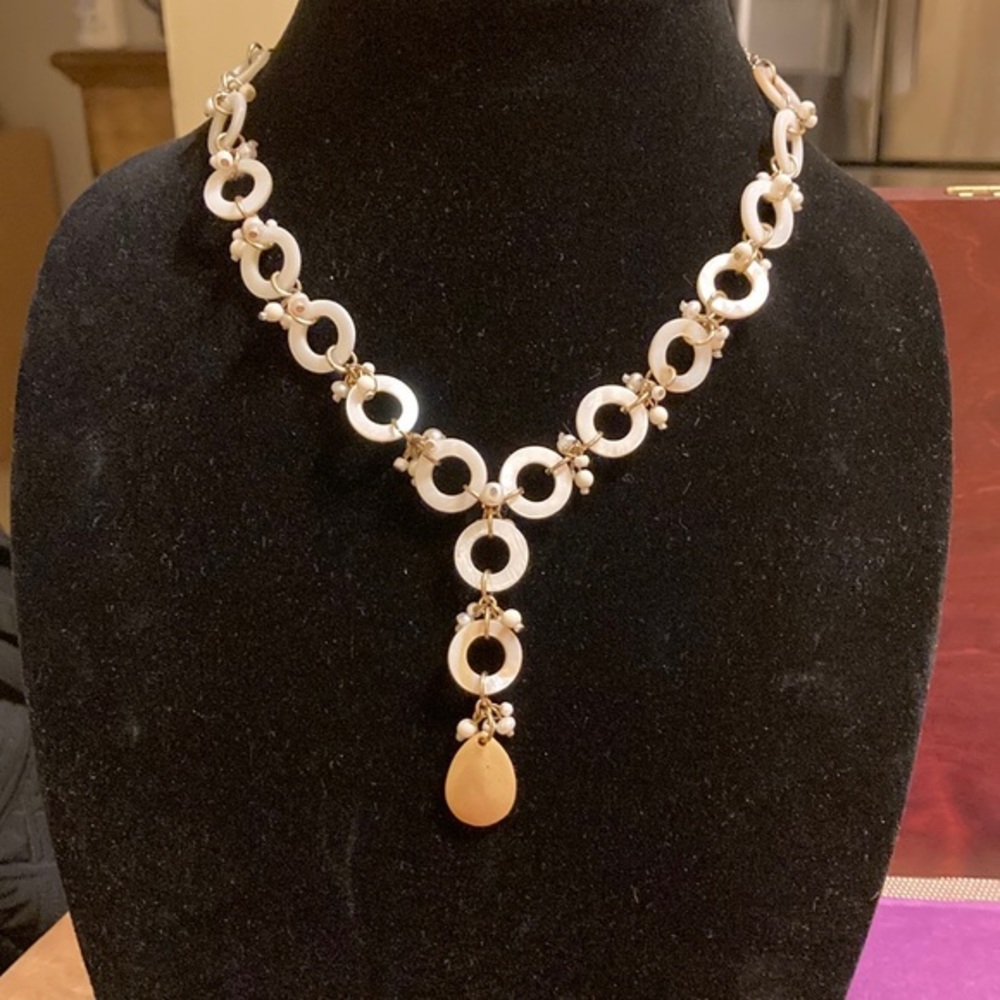 White disks and cluster seed beading with hammered gold small pendant necklace
